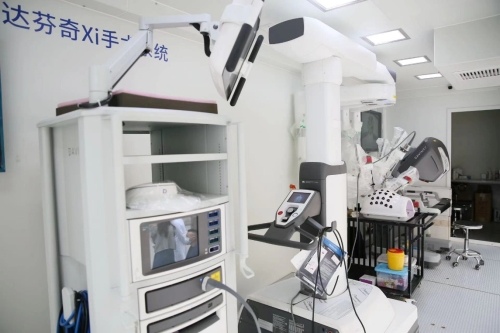 达芬奇科普行扬州站成功举办,手术机器人来扬三年已造福700余患者 达芬奇科普行扬州站成功举办,手术机器人来扬三年已造福700余患者